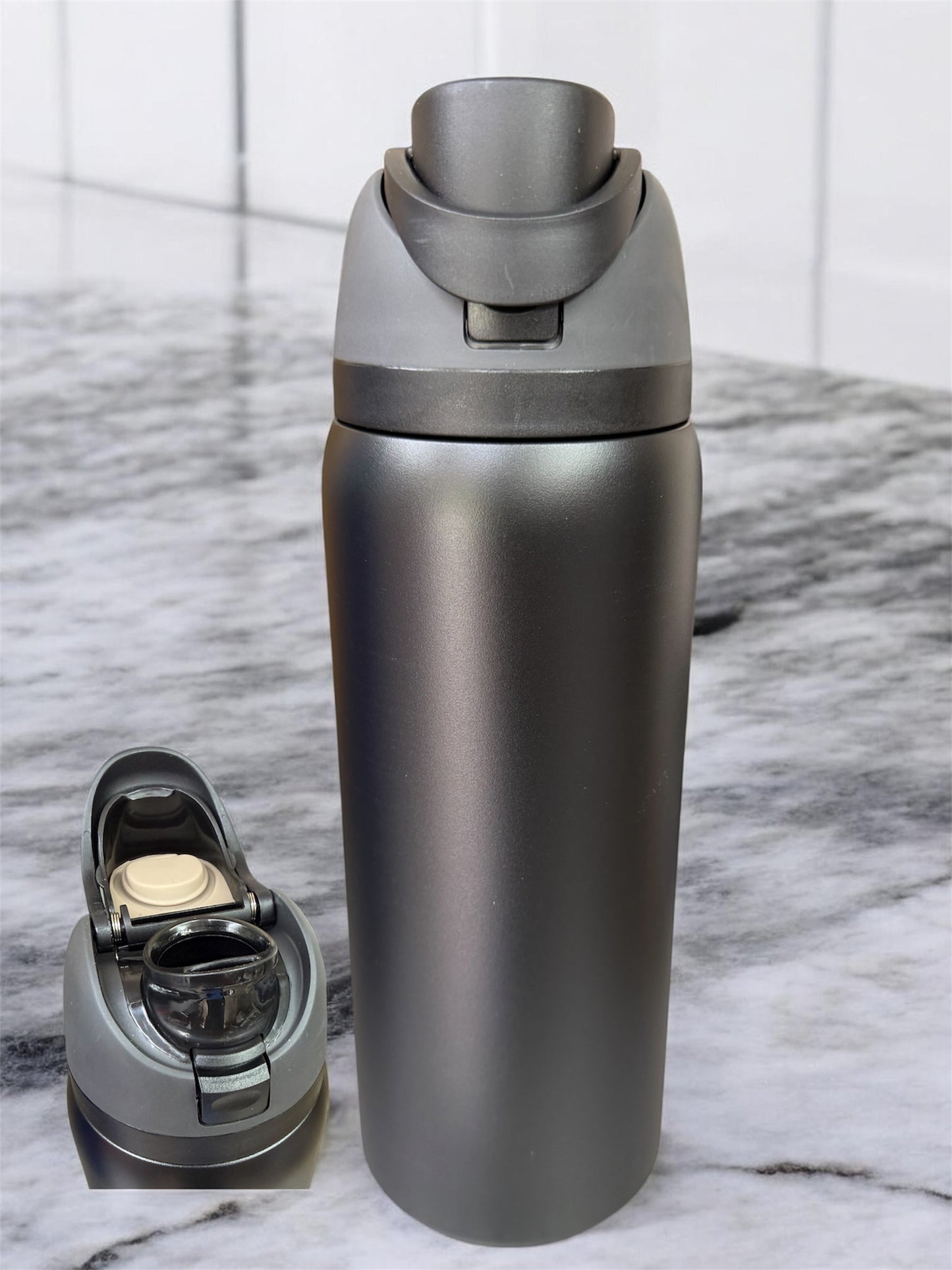 30 oz stainless steal water bottle (unbranded)